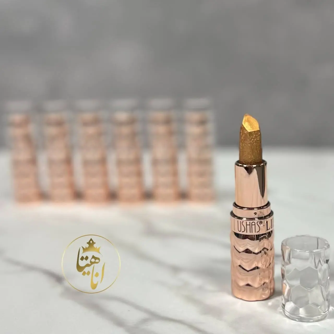 رژلب جامدشاین دار USHAS