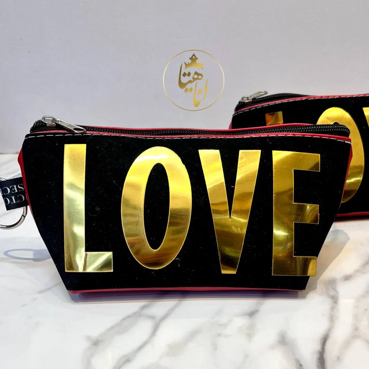 کیف ارایشی LOVE